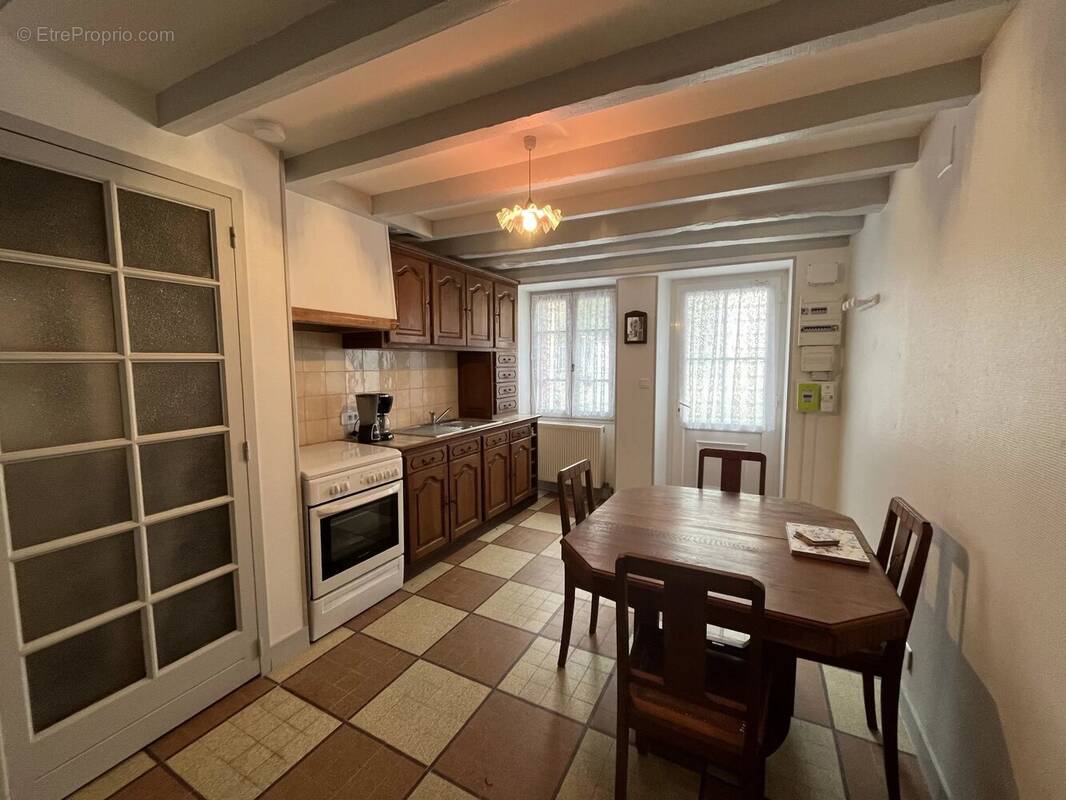 Maison à VERTEUIL-SUR-CHARENTE