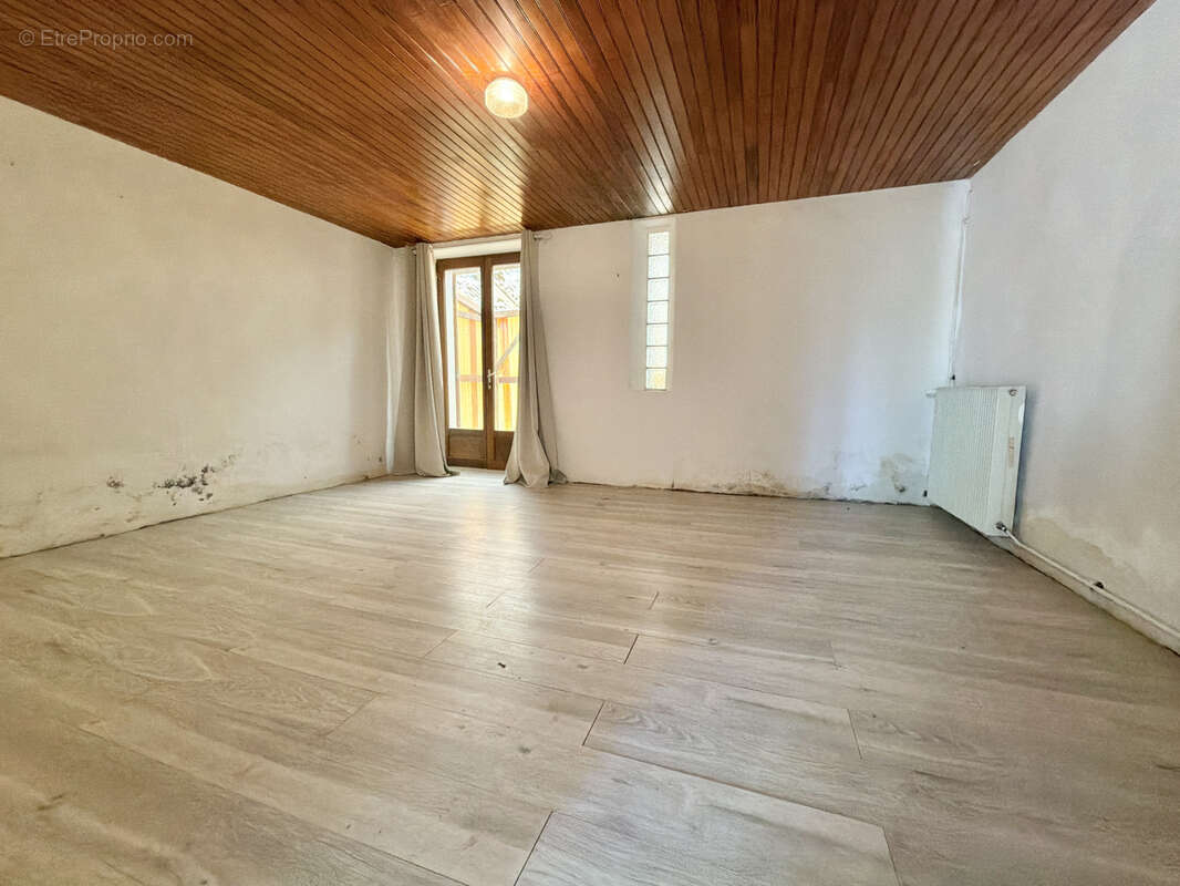 Maison à SAINT-SYLVESTRE-SUR-LOT
