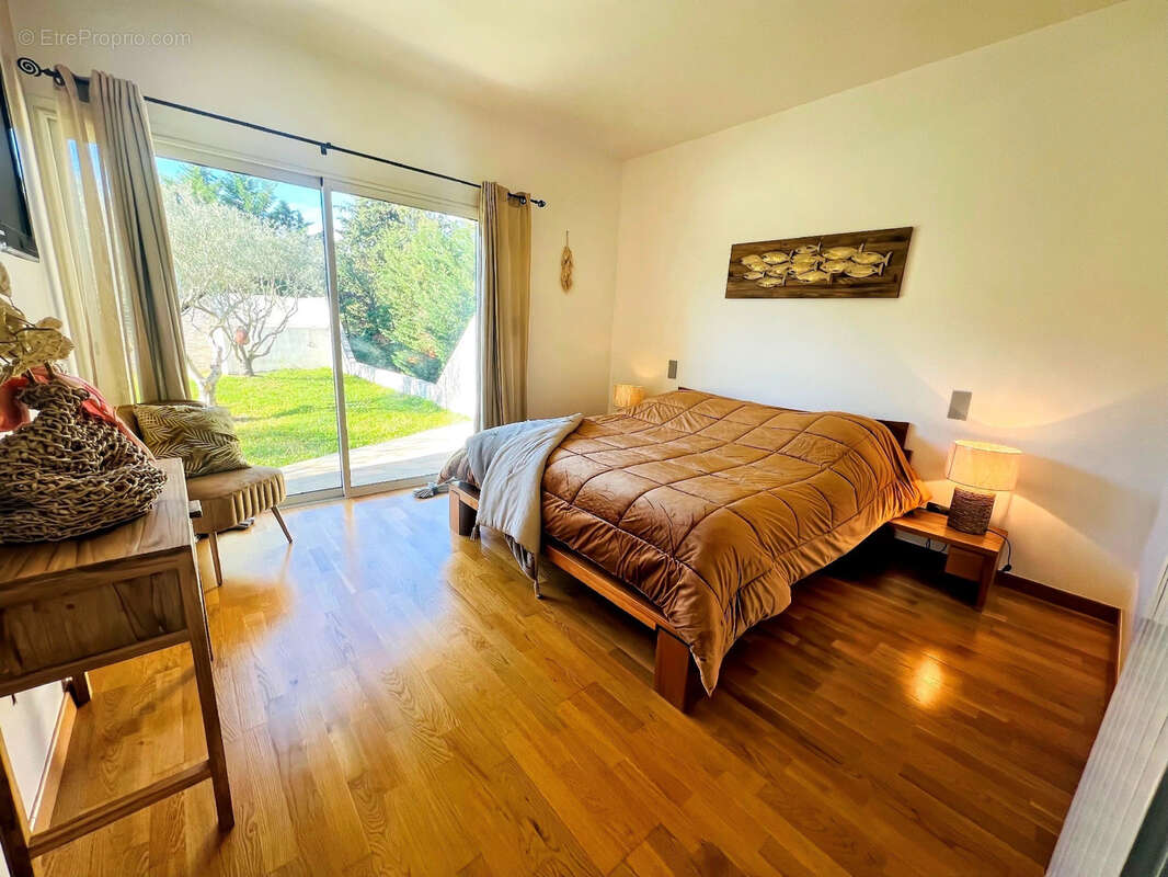 Maison à PERNES-LES-FONTAINES