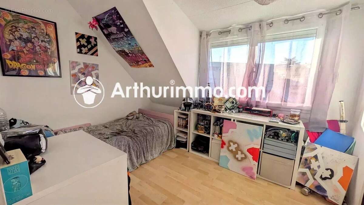 Maison à SAVIGNY-LE-TEMPLE