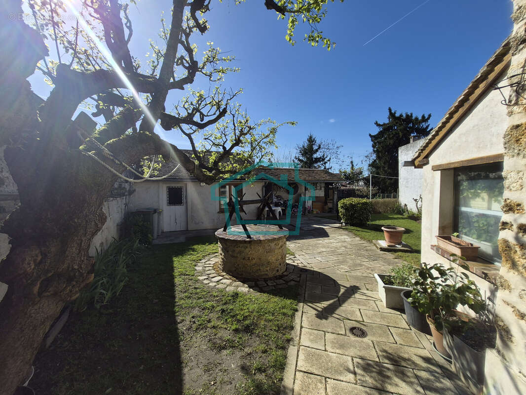 Maison à JOUARS-PONTCHARTRAIN