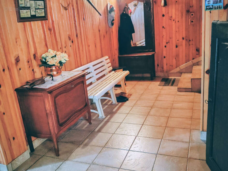 Maison à FONTAINE-LE-PIN