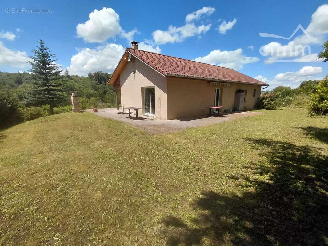 Maison plain-pied de 2005 – 100 m² habitables –1830 m2 de terrain clos - photo 5