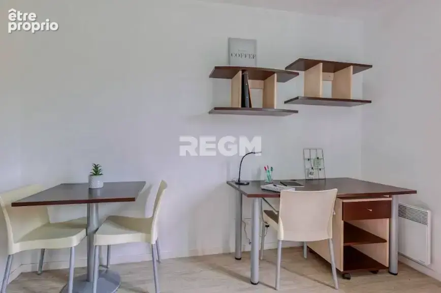 Cergy   Studio meublé de 19 m2  Vendu loué sous bail commercial - photo 3