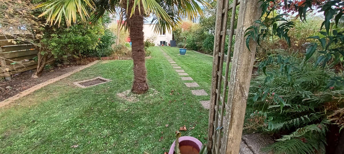 Maison à LE RELECQ-KERHUON