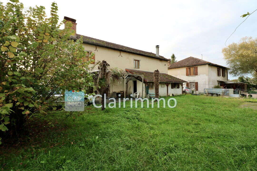 Maison de village, Maison pierre, maison à étage, trois - Maison à ROQUEFORT