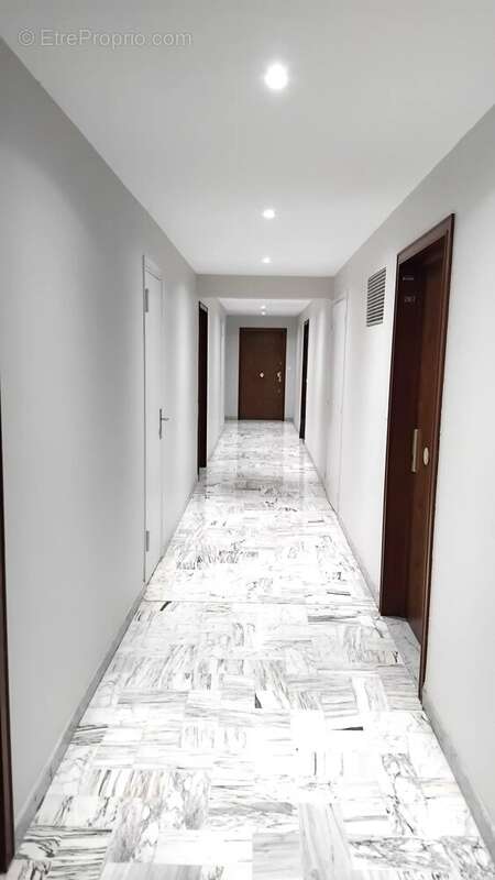 Appartement à ROQUEBRUNE-CAP-MARTIN