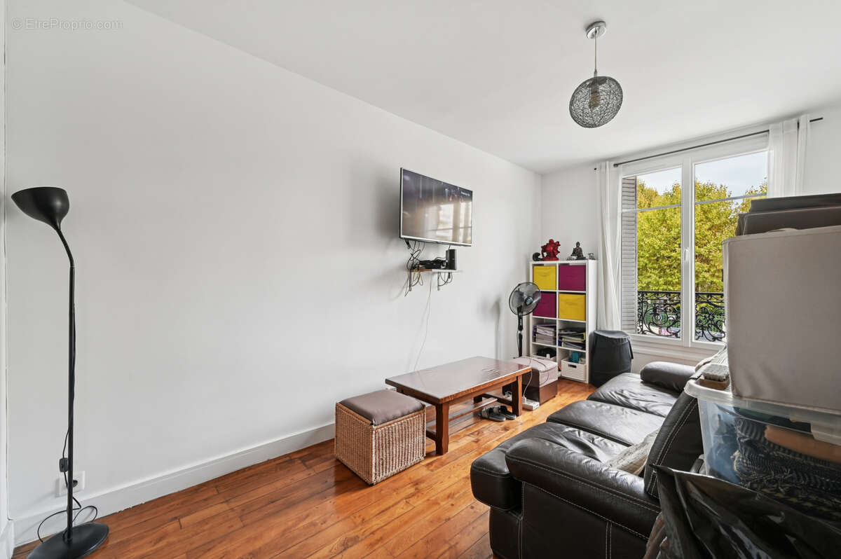 Appartement à NEUILLY-SUR-SEINE