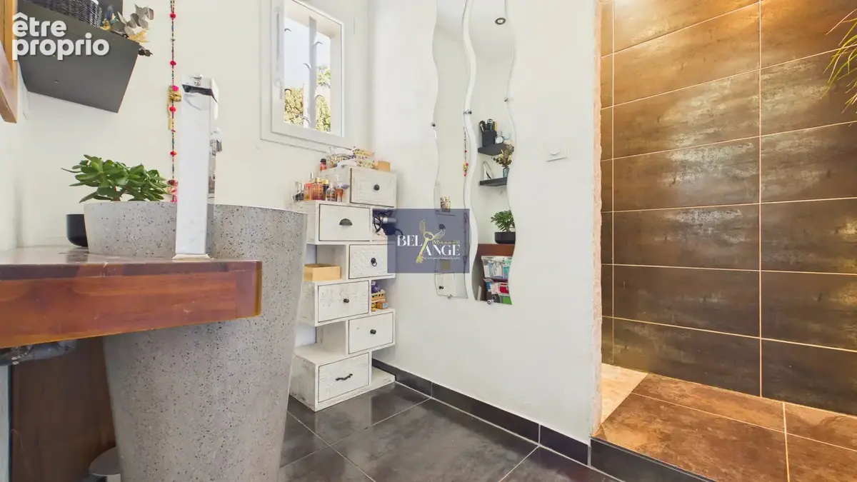 RUOMS   Maison avec piscine et 2 gîtes indépendants - photo 9