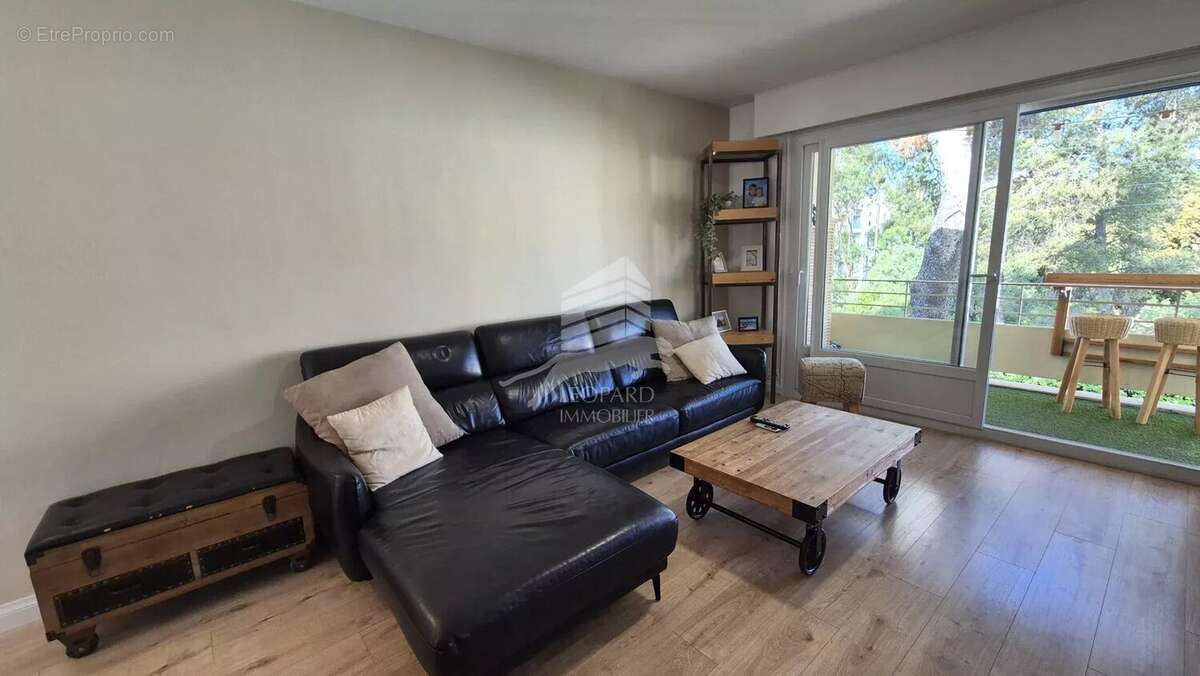 Appartement à SAINT-RAPHAEL