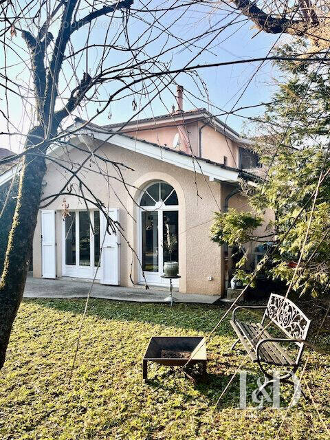 Maison à SAINT-MARTIN-D&#039;HERES