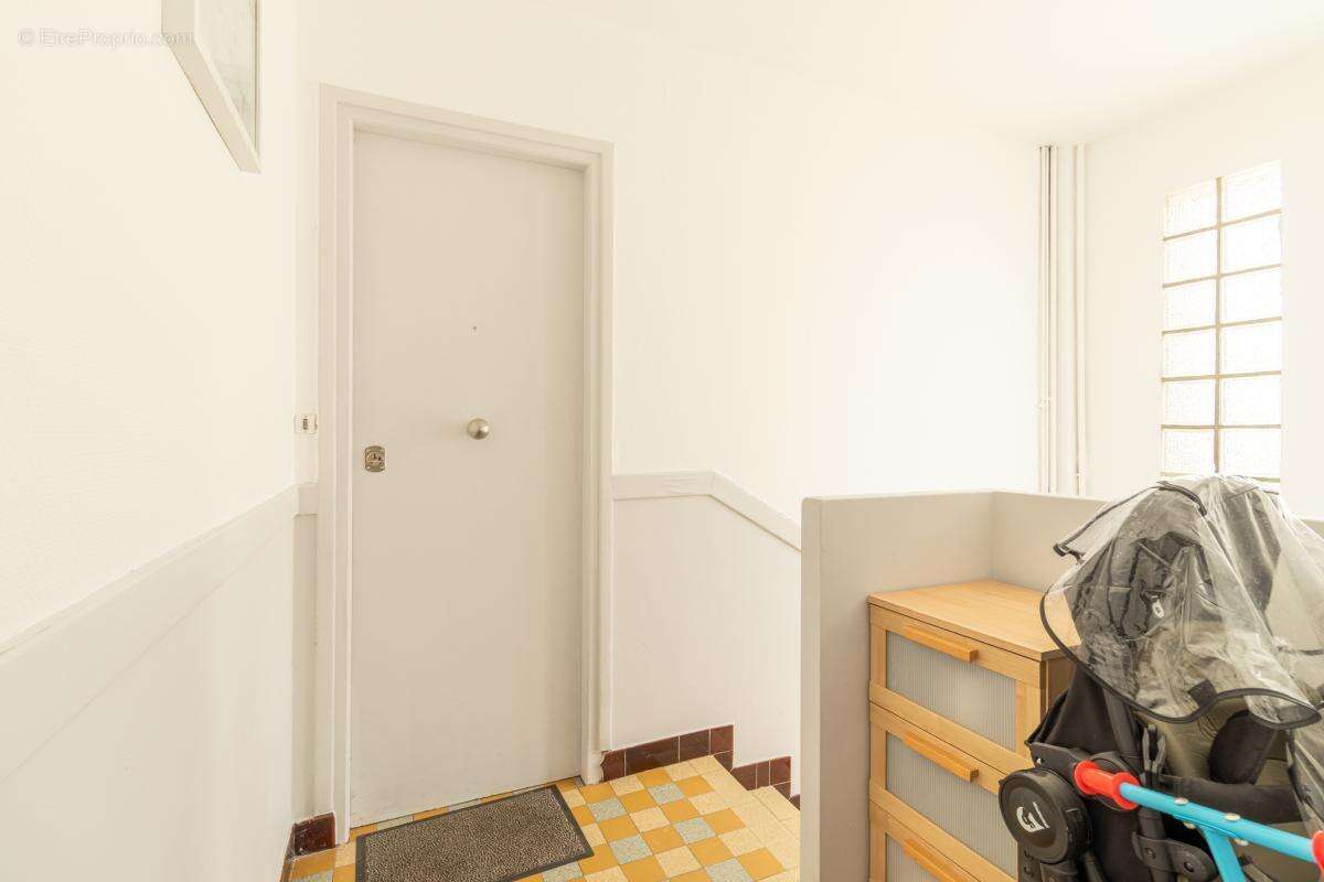 Appartement à LES MUREAUX