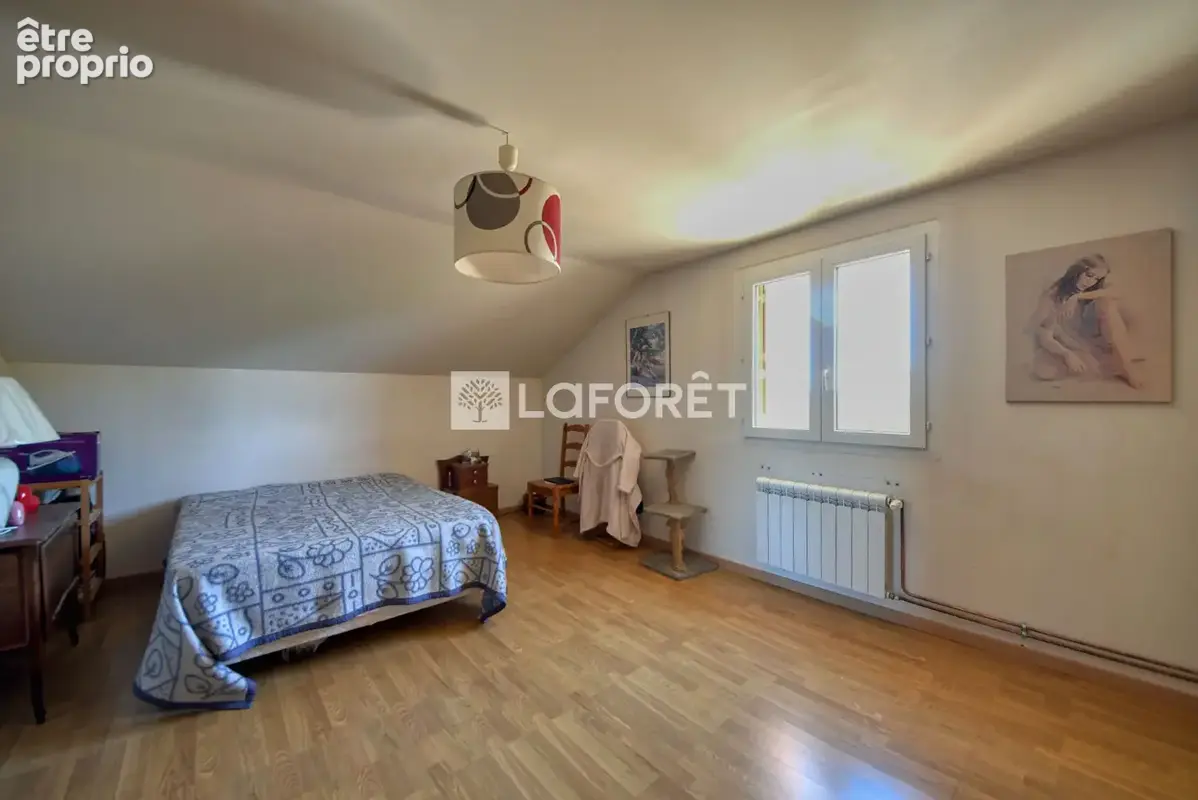Proche du centre et au calme, maison de 140 m² avec dépendances à vendre à Lisle-sur-Tarn - photo 6