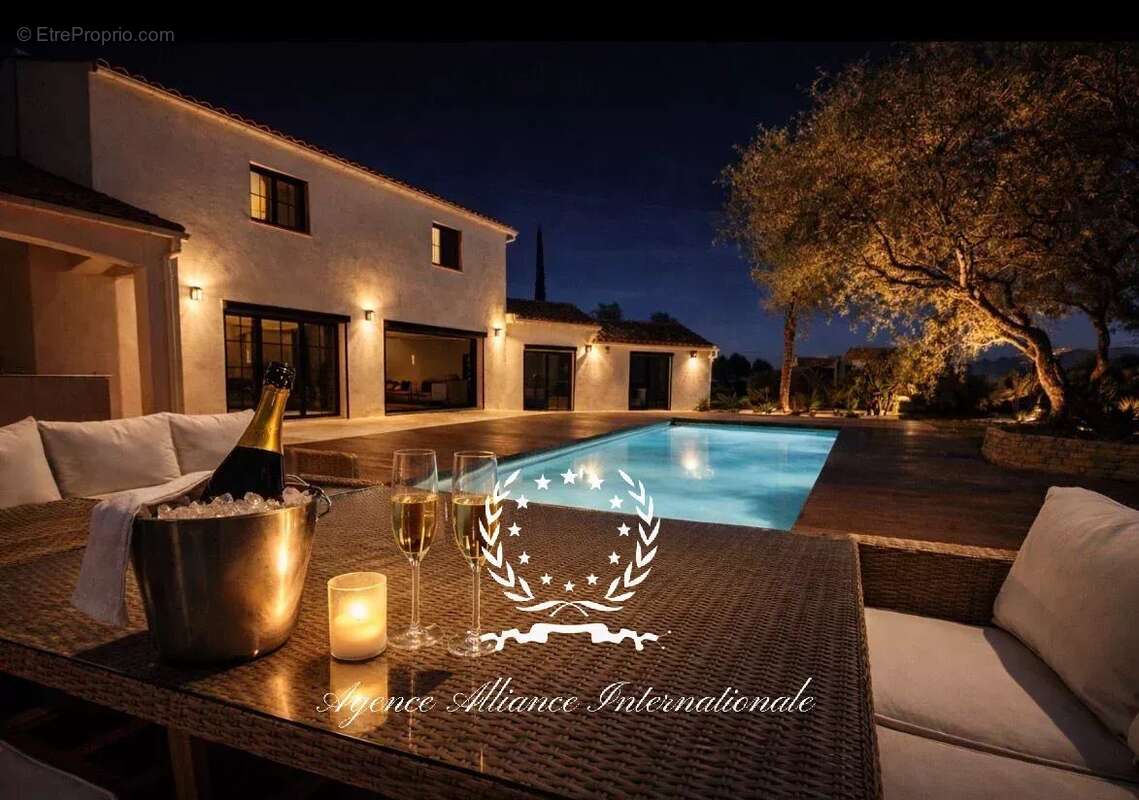 Appartement à LE LUC