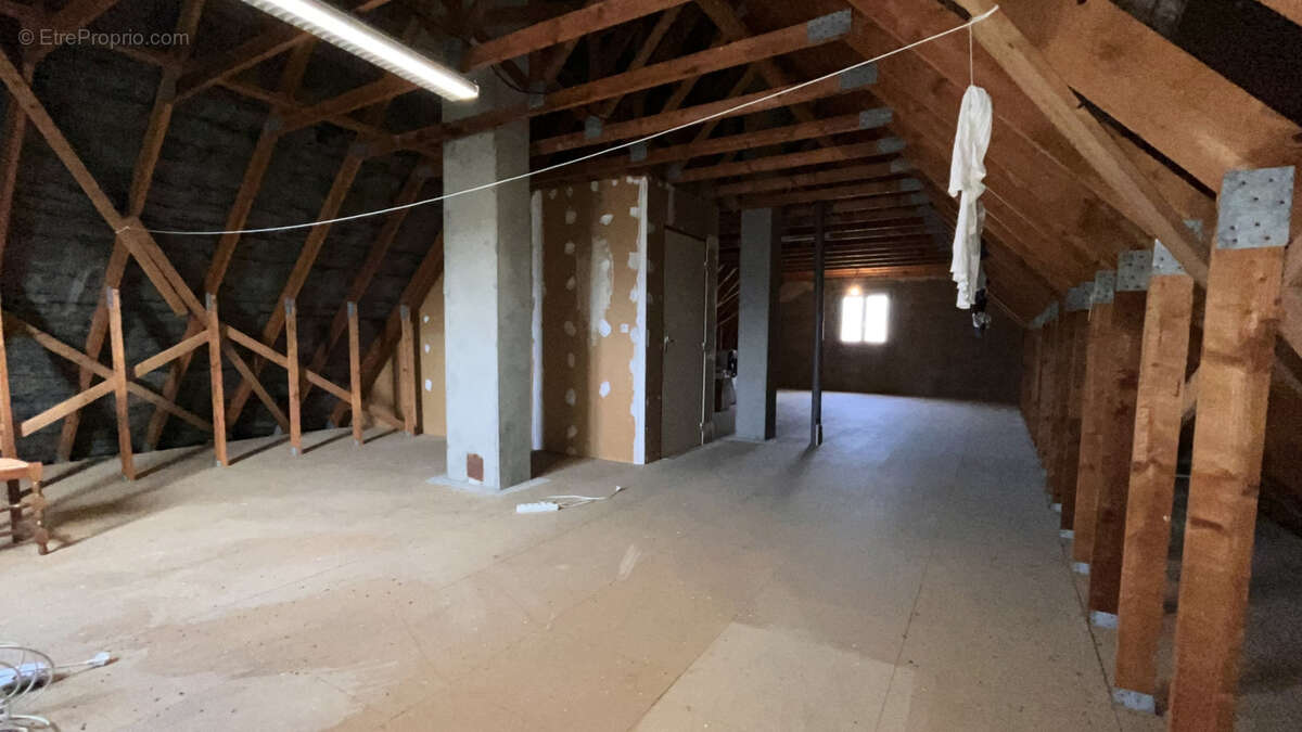 Maison à AUXI-LE-CHATEAU