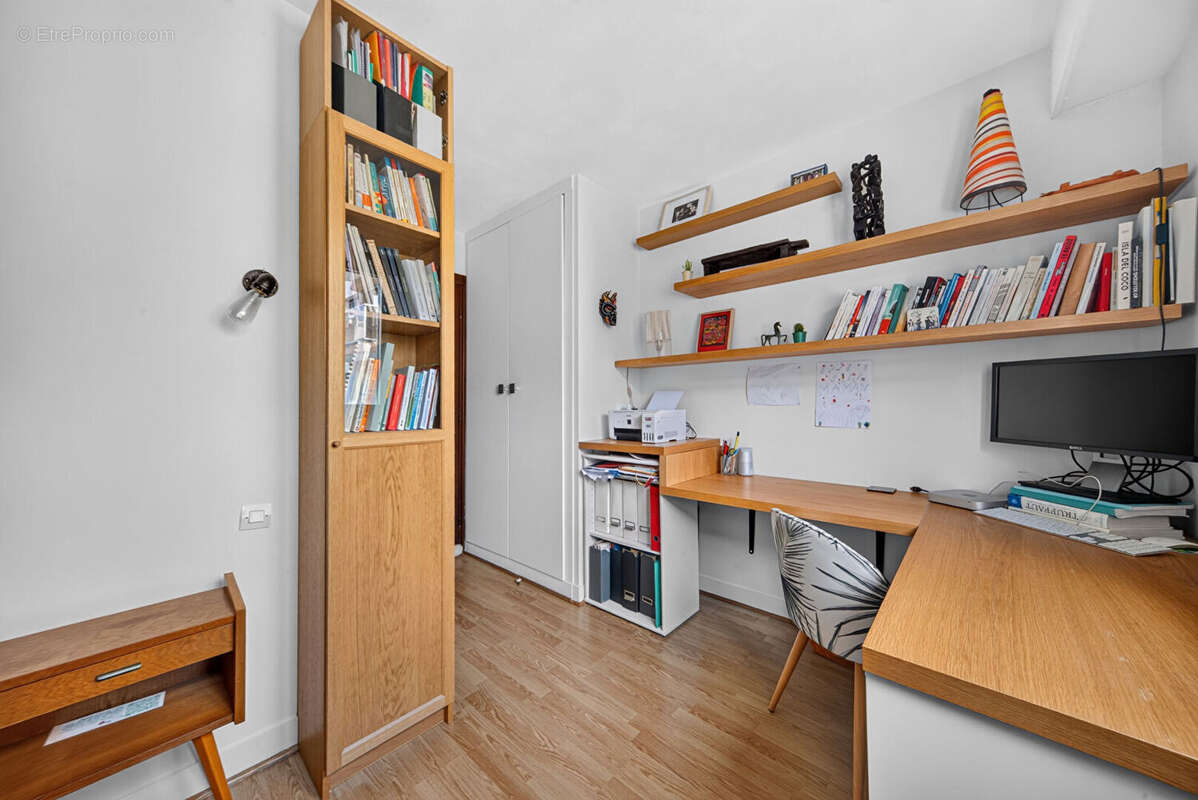 Appartement à PARIS-20E