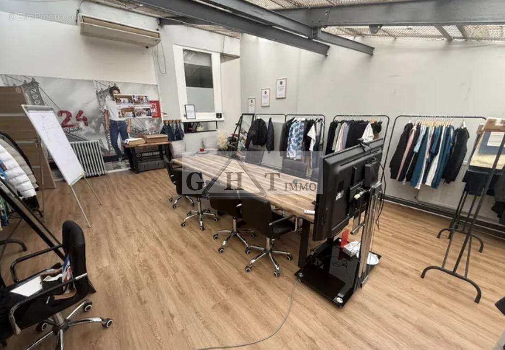 Commerce à MONTREUIL