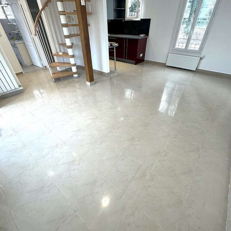 Maison à SAINT-OUEN-L&#039;AUMONE