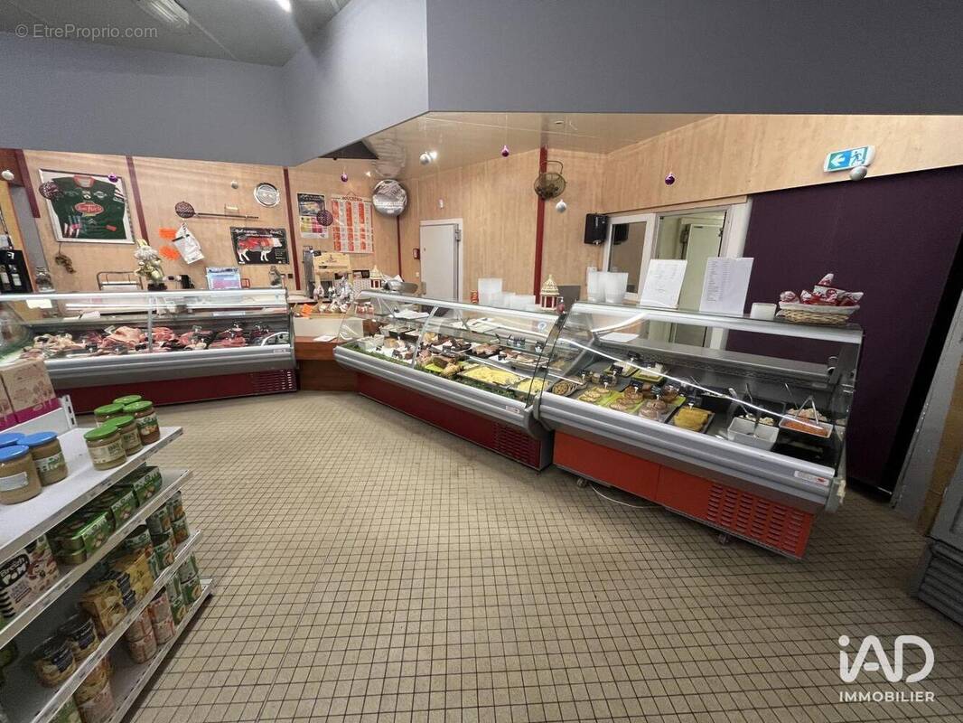 Photo 1 - Commerce à MOREAC