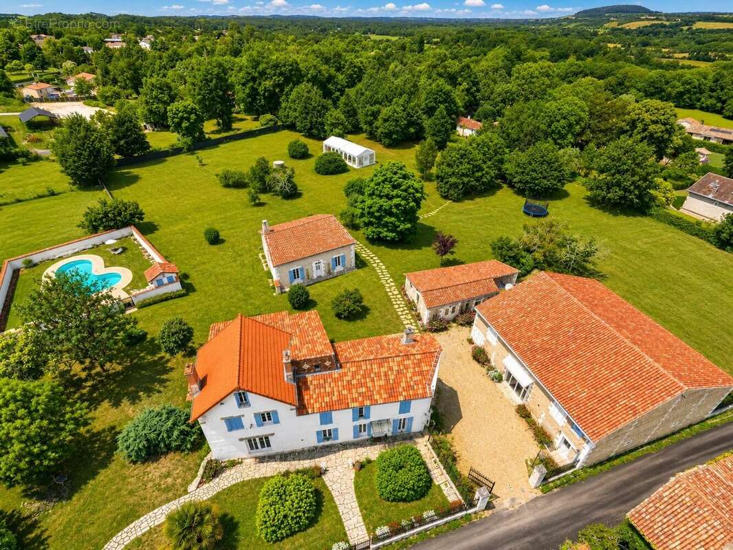 Maison à RIBERAC