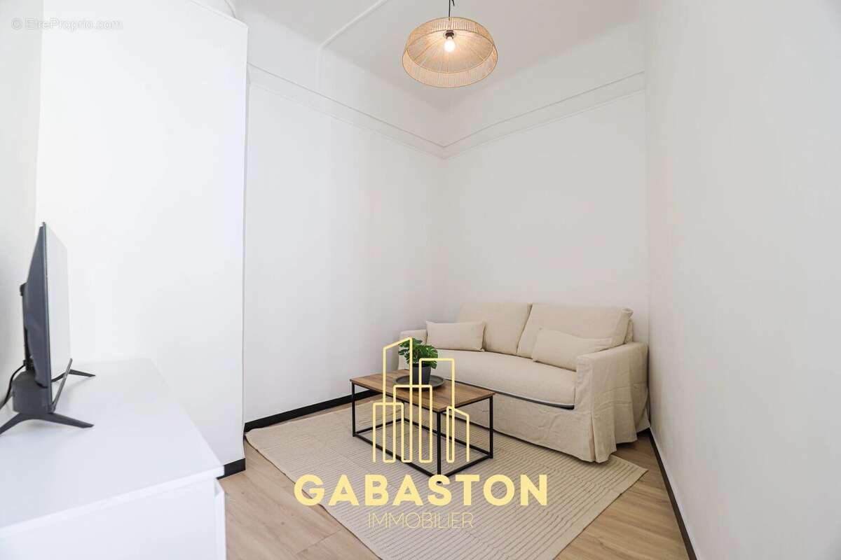 Appartement à MARSEILLE-5E