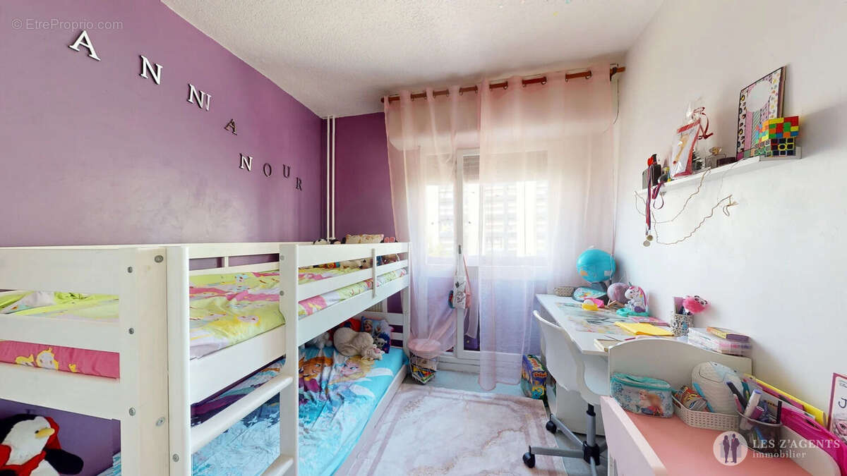 Appartement à LE PONT-DE-CLAIX