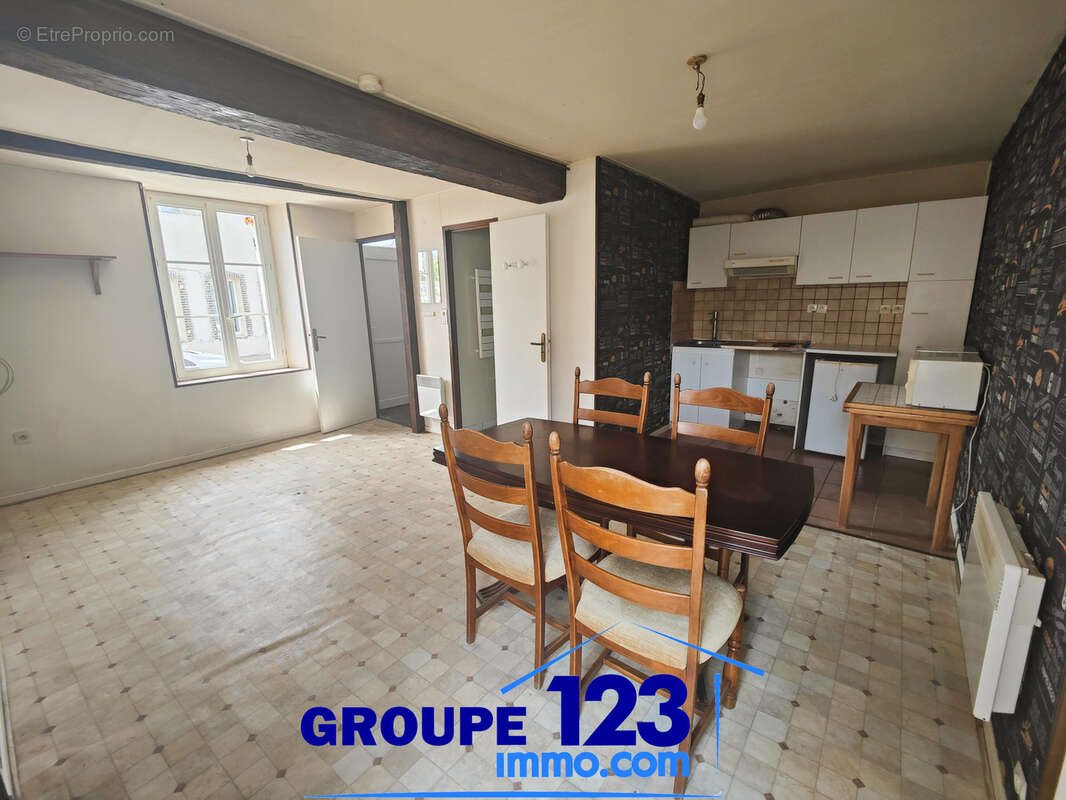 Ensemble immobilier avec 2 logements et local professionnel - photo 12