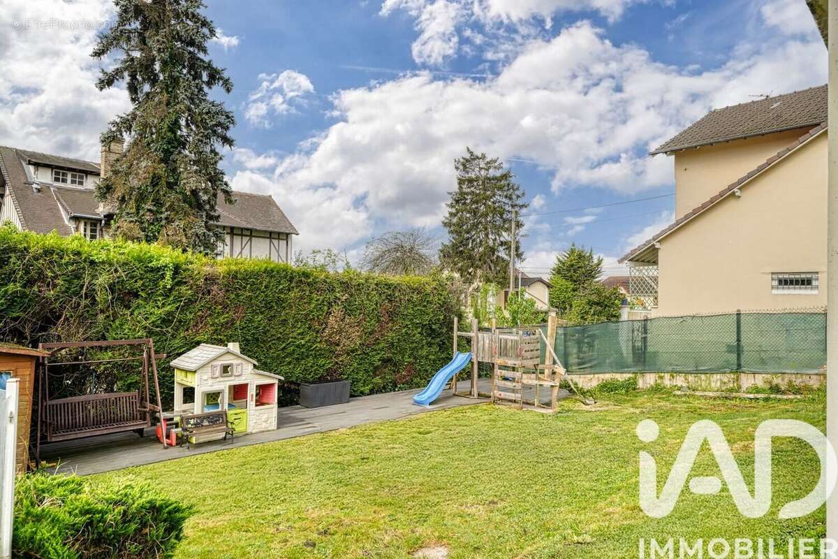 Photo 2 - Maison à SAINT-LEU-LA-FORET