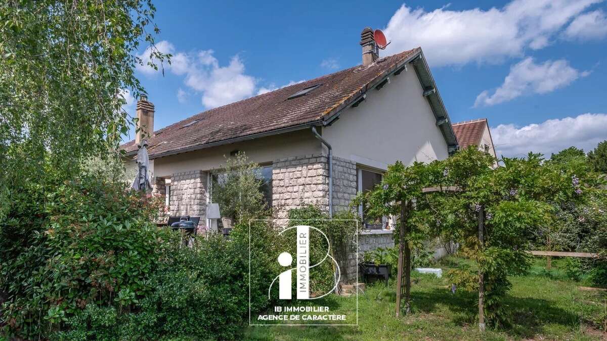 Maison à BOURRON-MARLOTTE