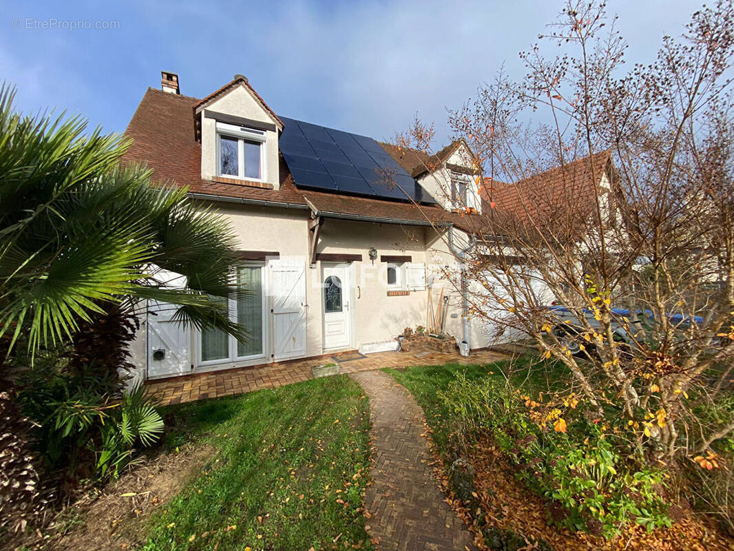 Maison à VIRY-CHATILLON