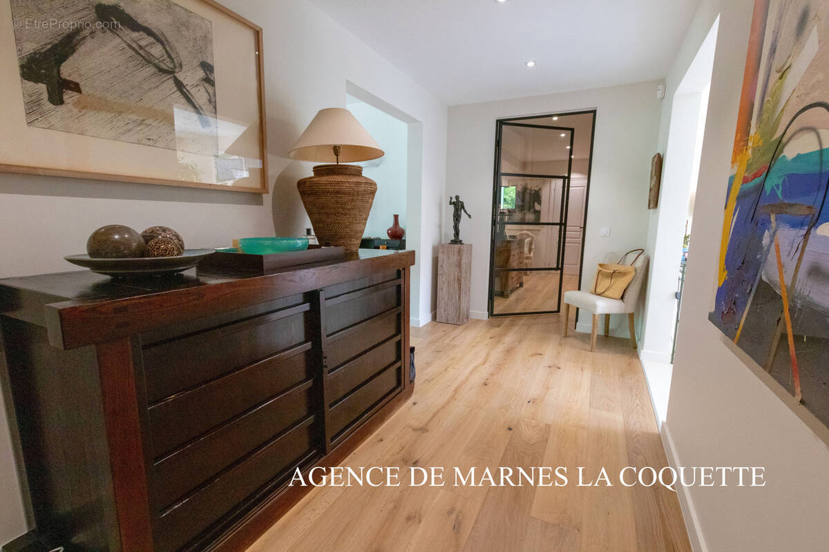 Appartement à VILLE-D'AVRAY