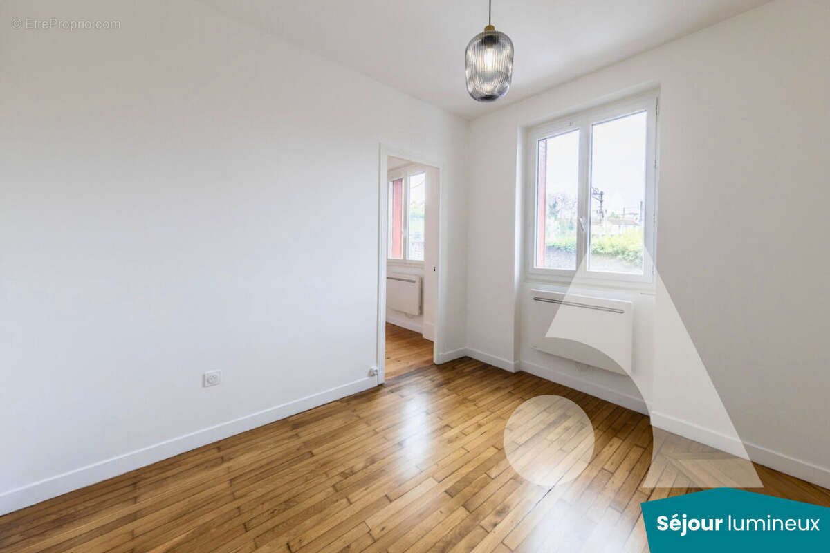 Appartement à CORBEIL-ESSONNES