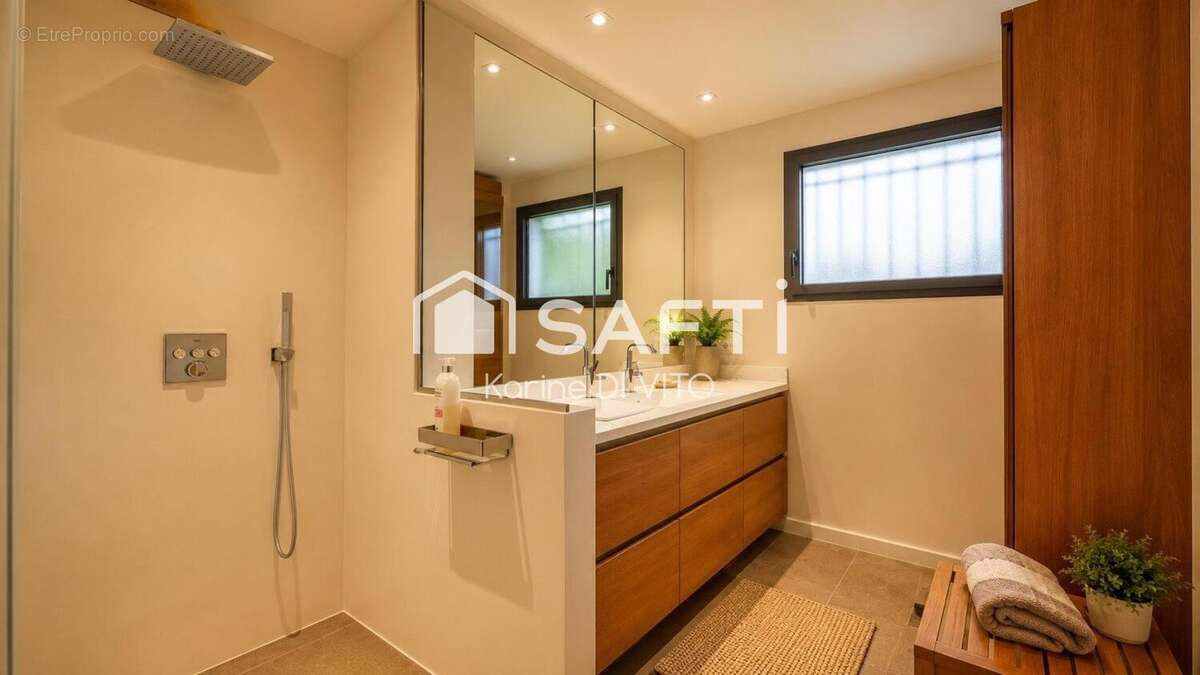Maison 149 m² à Sainte-Maxime  - photo 6