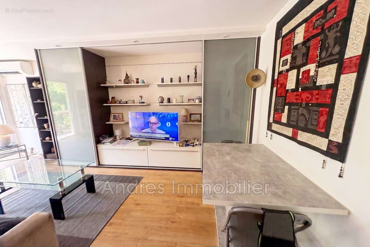 Appartement à MANDELIEU-LA-NAPOULE