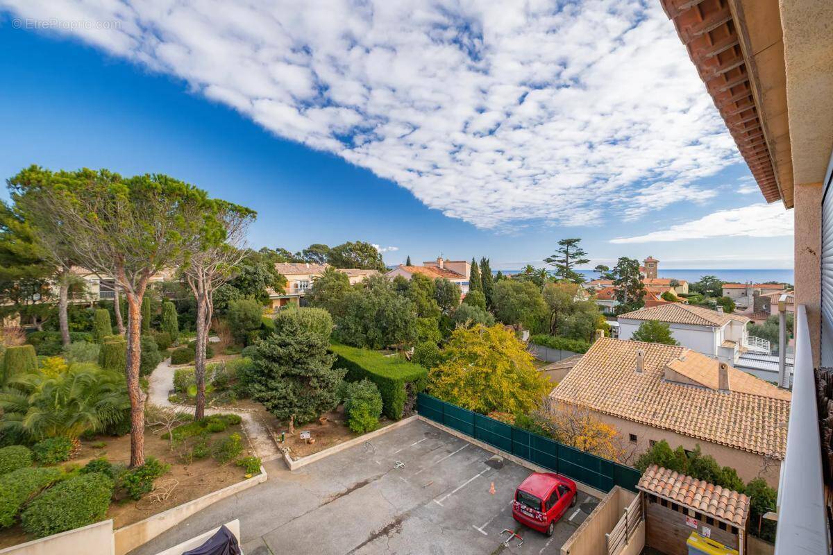 Appartement à FREJUS