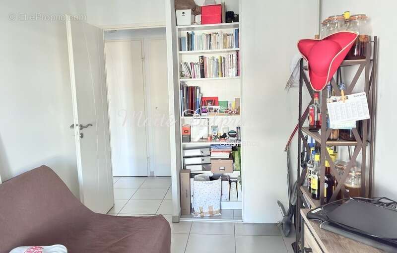 Appartement à COURTHEZON