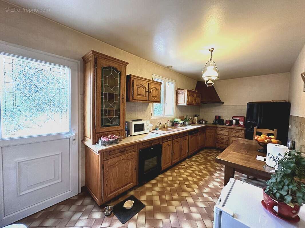 Maison à MONTEREAU-FAULT-YONNE