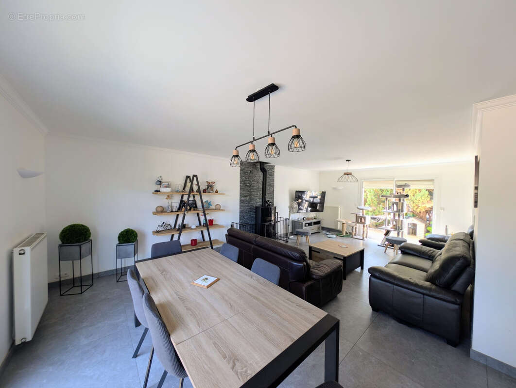 Maison 7 pièces - 158m2 - D'HUISON LONGUEVILLE - photo 3