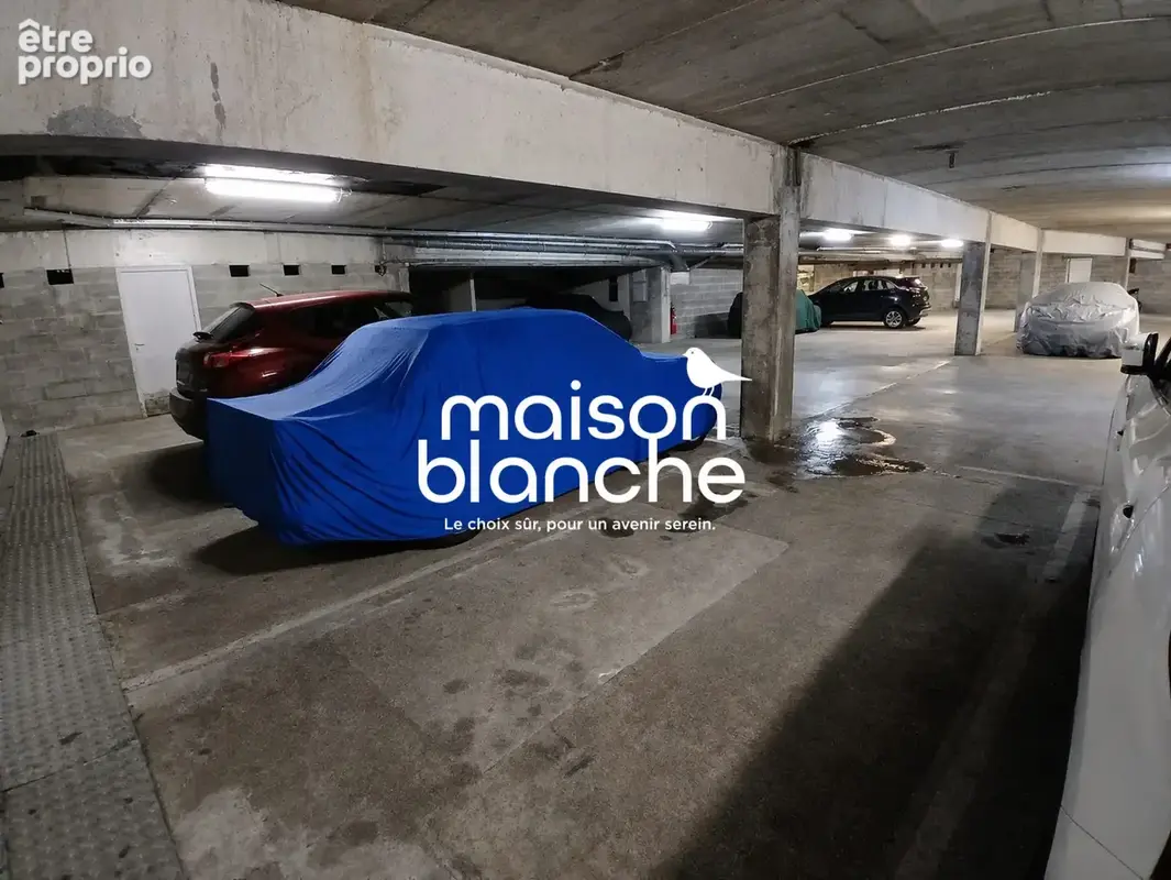 Parking 4 m² à Parthenay  - photo 4