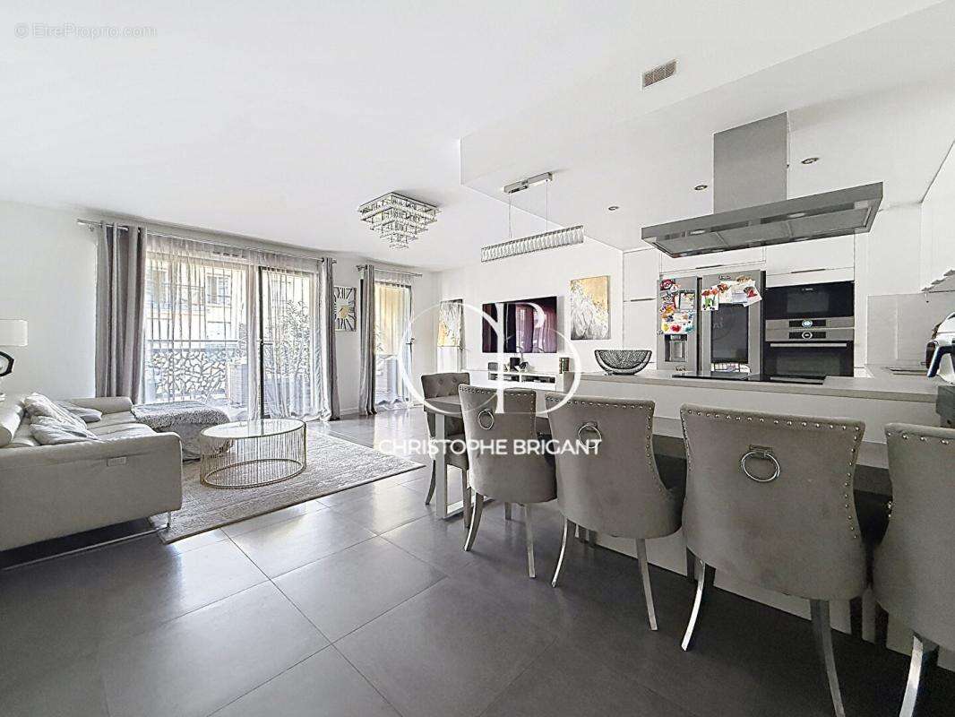 Appartement à ROSNY-SOUS-BOIS