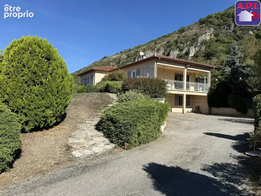 Maison 6 pièces 187 m² à vendre à Foix (09000) - photo 4