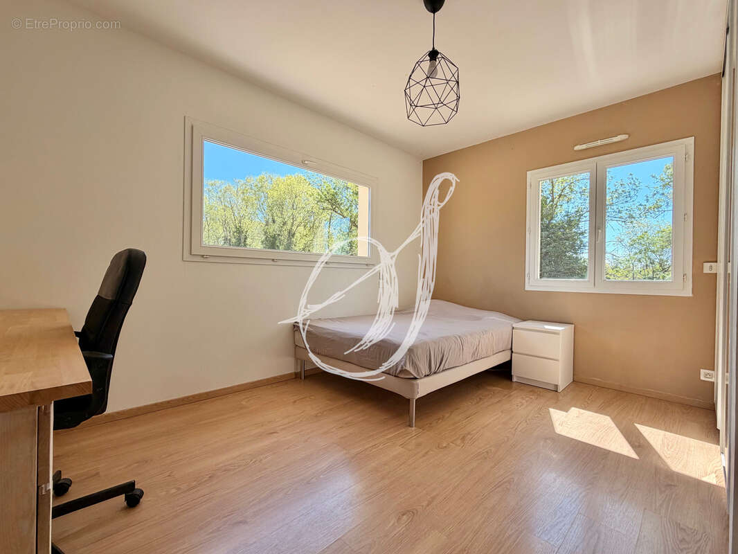 Maison à COURNONTERRAL