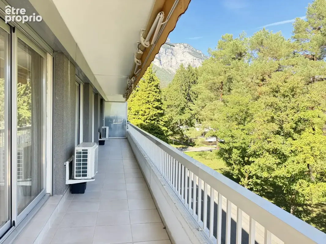 Exclusivité, Résidence Saint Mury, bel appartement de Type T5, d'environ 124 M2, avec terrasse d'environ 40 M2 - photo 10