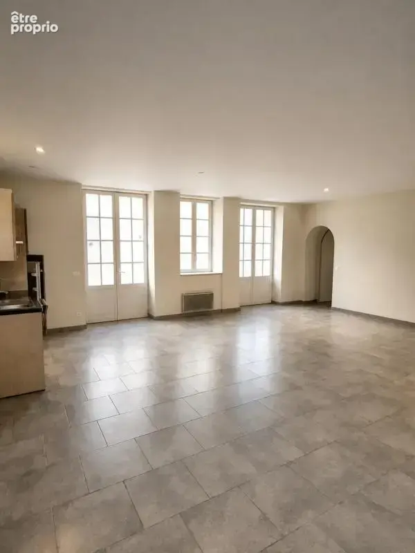 Appartement de 4 pièces de 96 m² à Pézenas - photo 2