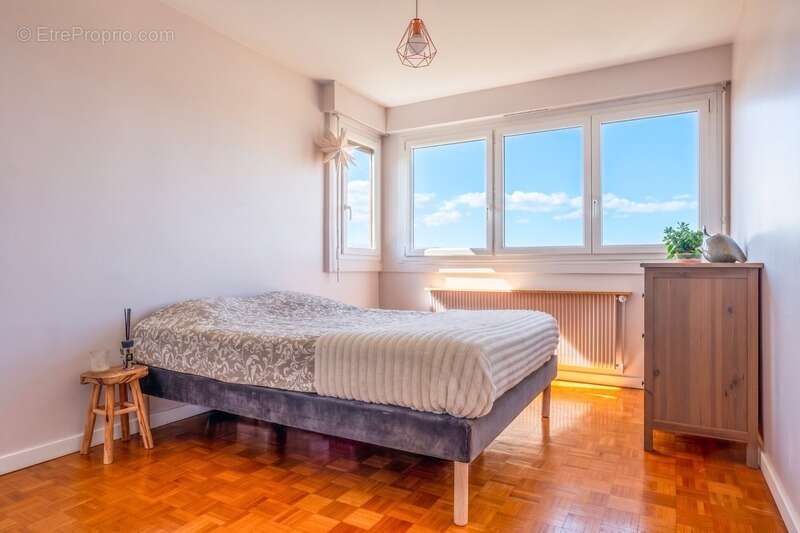 Appartement à AMBILLY