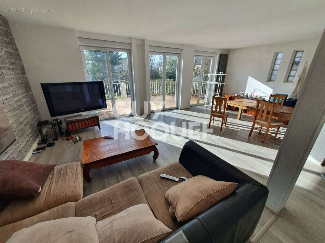 Maison à ROSNY-SOUS-BOIS