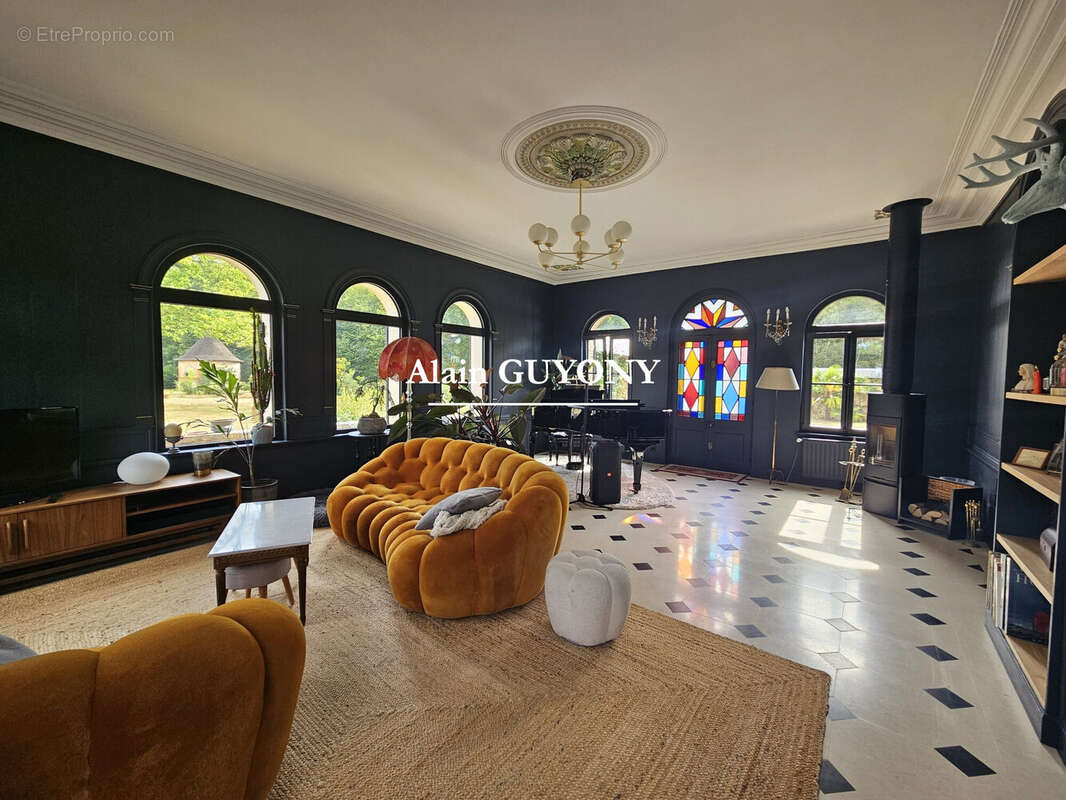 Maison 291 m² à Pont-Audemer  - photo 2