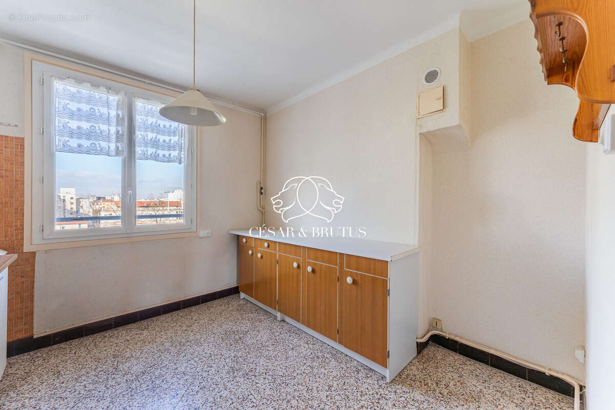Appartement à LYON-8E
