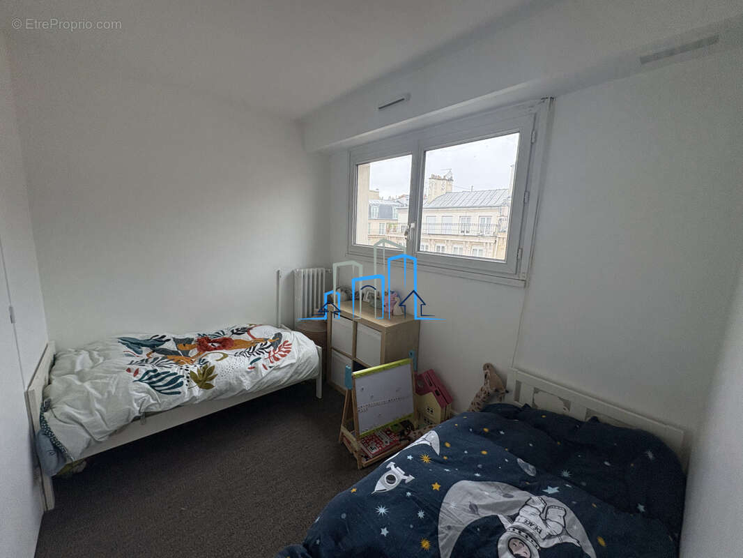 Appartement à PARIS-10E