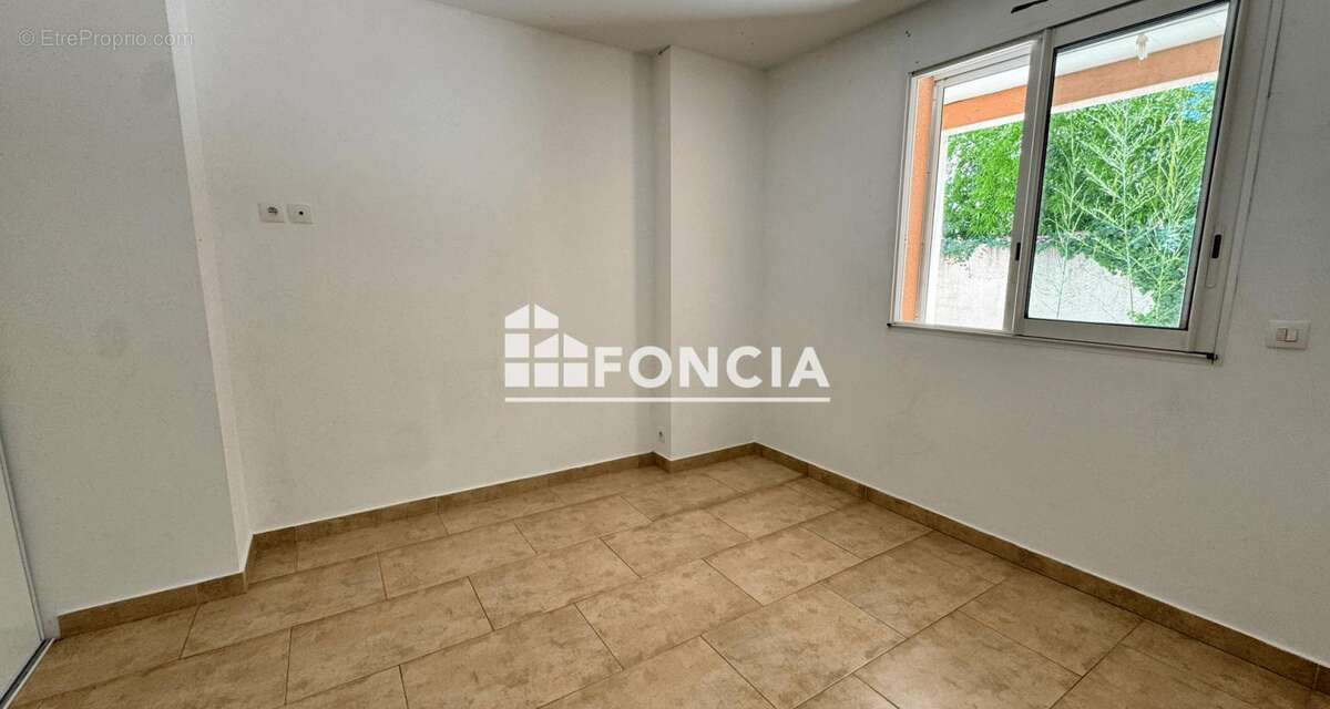 Appartement à LE CRES